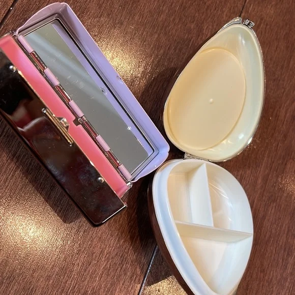 Makeup holders - Picture 4 of 4